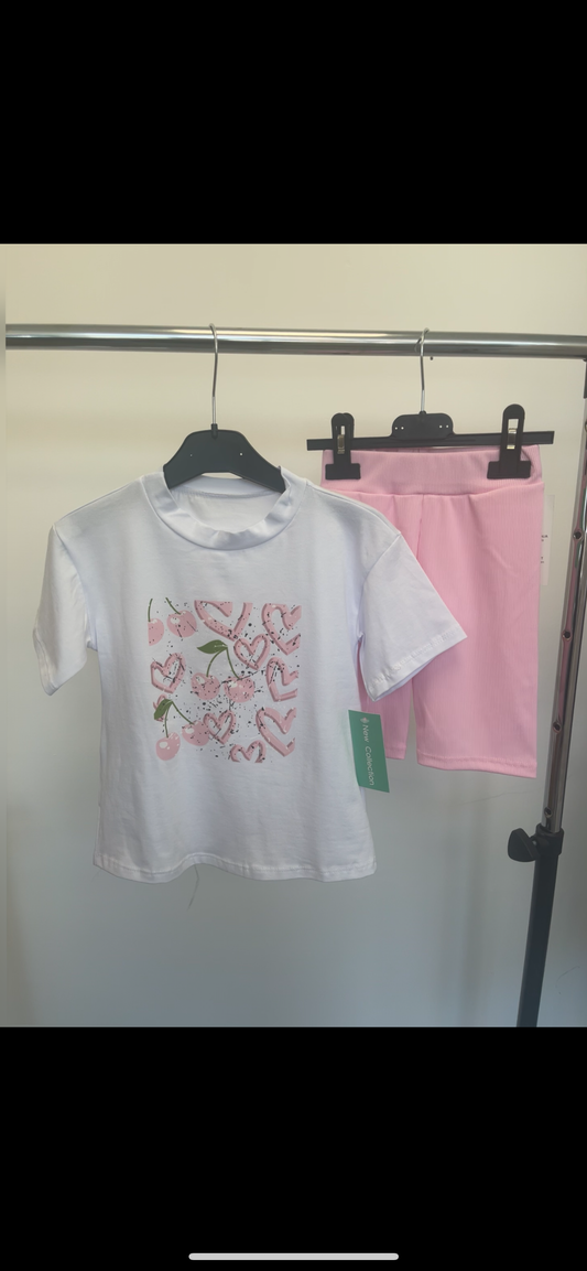 Girls heart set